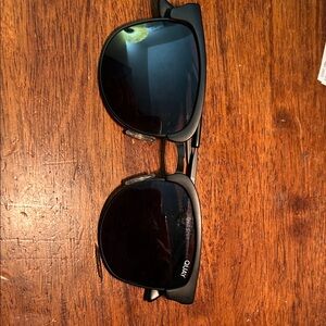 Quay Australia Black Sunglasses